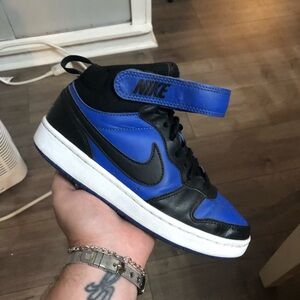 Kids Nike Court Borough Mid Royale Blue Black size 3.5Y